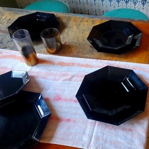 Vintage Arcoroc France Black Octagon plates, 7in and 10inch. 4 table settings